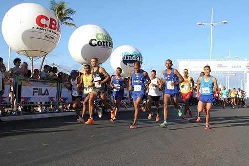 Pelo quarto ano consecutivo a cidade de Salvador sedia a Meia Maratona Caixa da Bahia / Foto: Latin Sports/Divulgação